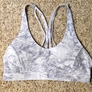 Lululemon sports bra size 8